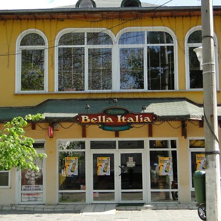 Hostel Bella Italia Brăila Buitenkant foto