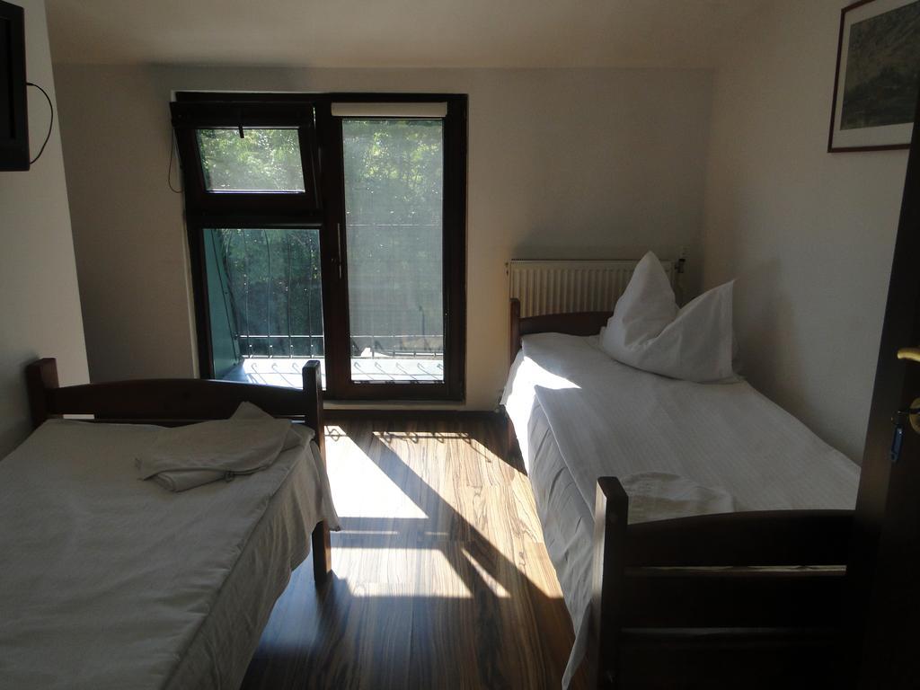 Hostel Bella Italia Brăila Buitenkant foto