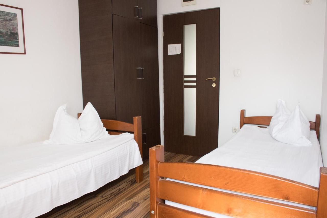 Hostel Bella Italia Brăila Buitenkant foto