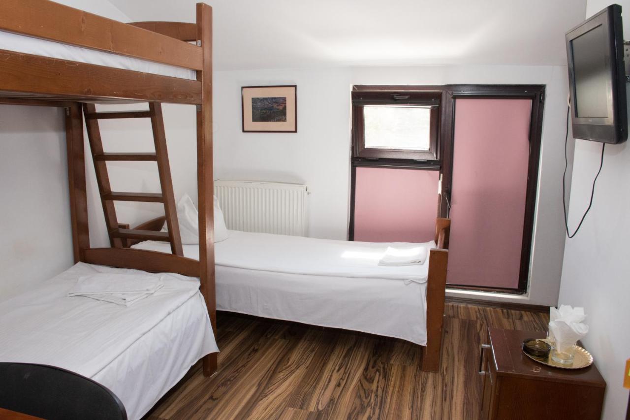 Hostel Bella Italia Brăila Buitenkant foto